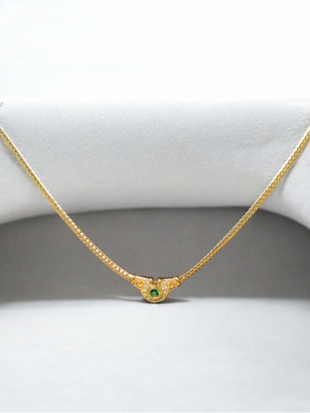 Christian DIOR Rhinestone Necklace Green Gold Plated Flat Herringbone Chain 17” - Picture 8 of 11